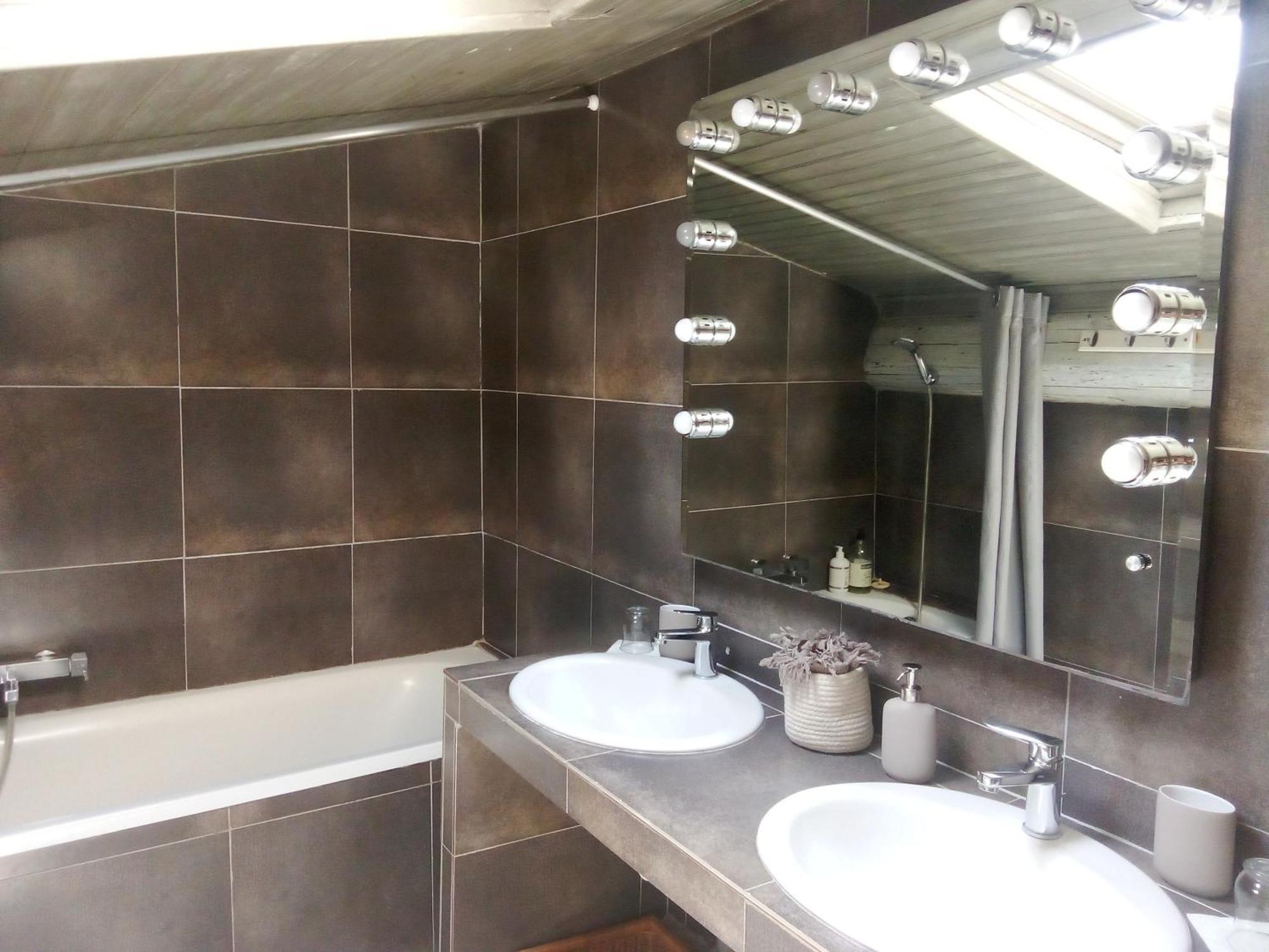 La Maison Perchee Aigues-Mortes Habitación foto